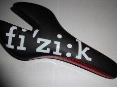 FIZIK54 FIZIK ARDEA ZWART/BORDEAUX ROOD